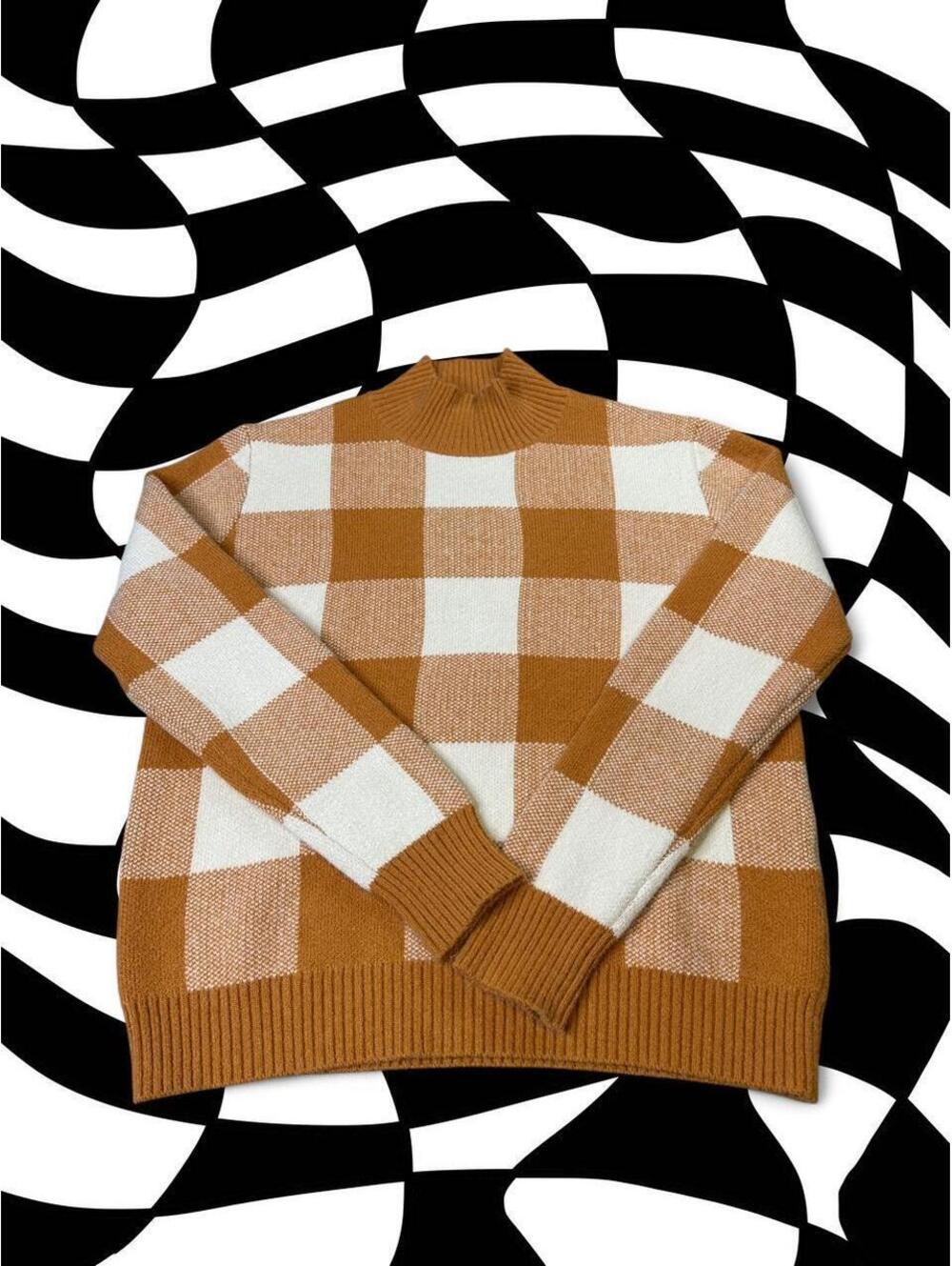 Callahan Knitwear Brown and Cream Checkered Sweater